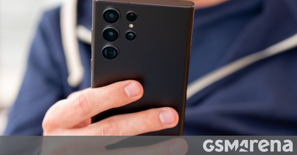 Samsung Galaxy S24 Ultra will reportedly feature a new telephoto sensor